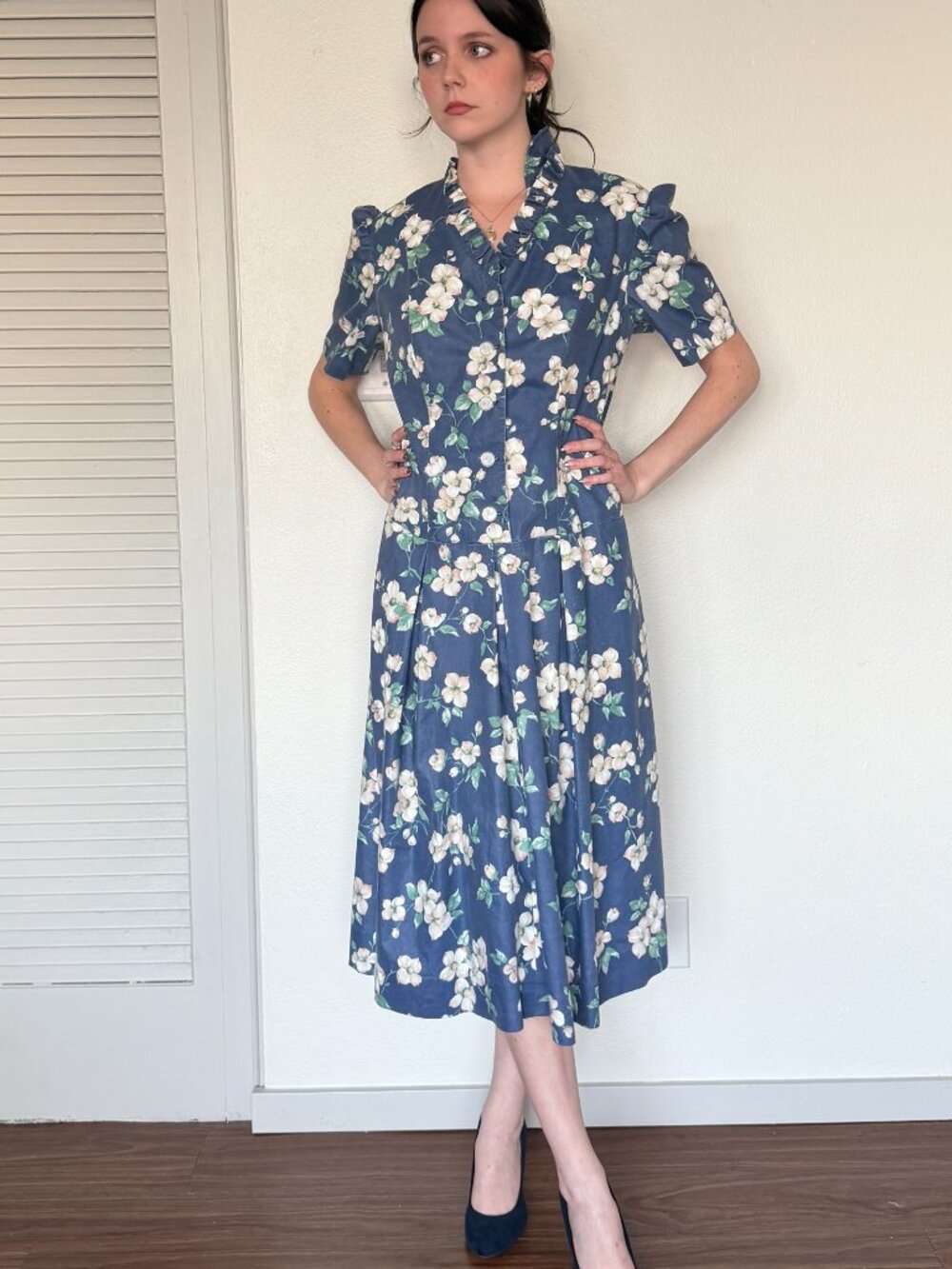70s Prairie Dress (M) medium blue vintage midi floral boho cute casual collared